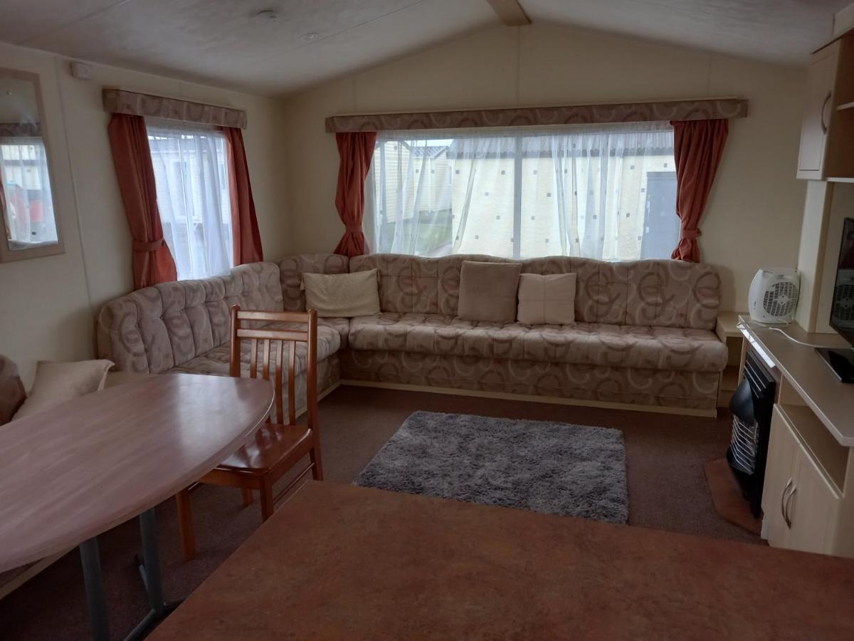 Holiday Home In Lyons Robin Hood Holiday Park Meliden Exteriér fotografie