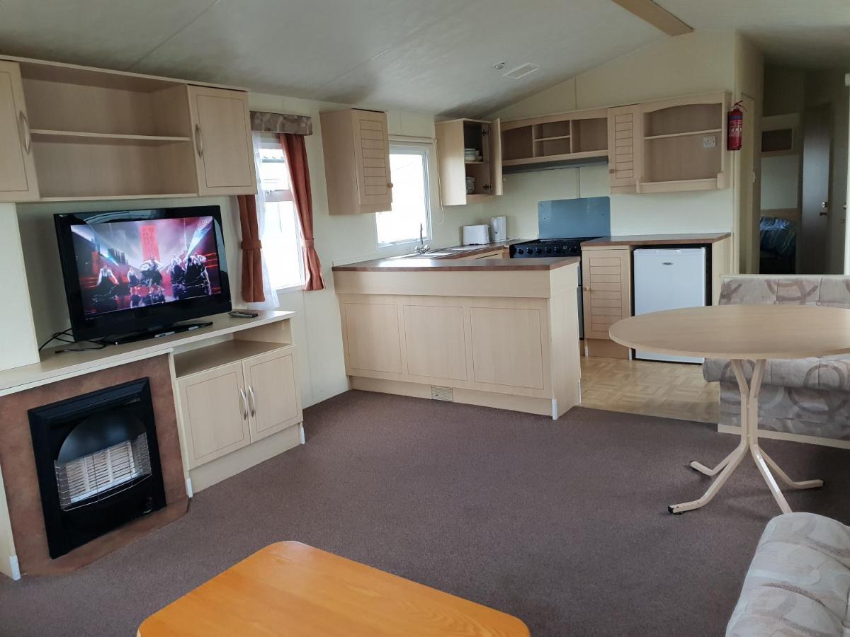 Holiday Home In Lyons Robin Hood Holiday Park Meliden Exteriér fotografie